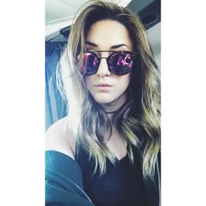 Meet your Posher, Victoria